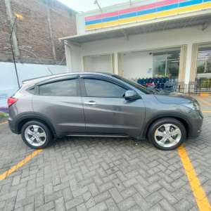 Honda HR-V 2015 Bensin , tersedia melalui melalui situs Olx