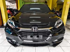 Jual bekas HONDA HRV 1.8 PRESTIGE AT 2016 MATIC LIKE NEW NIK 2015,lokasi di Tangerang Kota