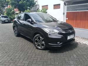 Jual bekas HONDA HRV 1.8 PRESTIGE METIK 2018 SUNROOF,lokasi di  ,Surabaya Kota