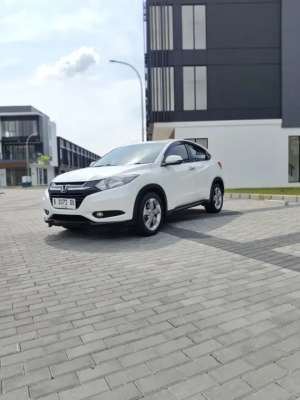 Jual bekas HONDA HRV E CVT 2018,lokasi di Tangerang Kota
