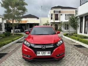 Jual bekas HONDA HRV E CVT METIC 2015,lokasi di Padang Kota