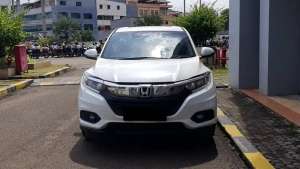 Jual bekas Honda HRV HR-V HR V 1.5 E CVT AT Putih NIK 2021 Km 61Rb Record Garansi,lokasi di Jakarta Barat