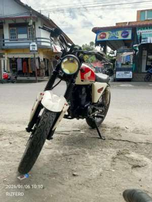 Jual bekas Honda Japstyle CB125,lokasi di Pariaman Kota