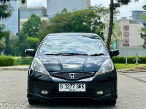 Jual bekas HONDA JAZZ 1.5 RS AT 2012 SIAP PAKAILOW KM,lokasi di Tangerang Selatan Kota