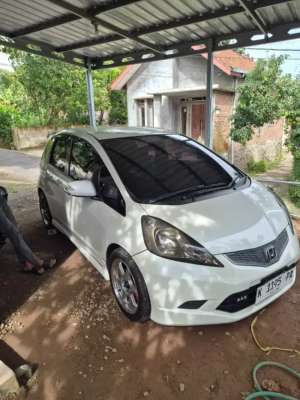 Jual bekas Honda JAZZ 2009,lokasi di Kudus Kab.
