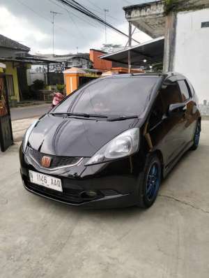 Jual bekas Honda Jazz 2010 Bensin,lokasi di Malang Kab.