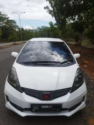 Jual bekas Honda Jazz 2012 Matic,lokasi di Banjarbaru Kota