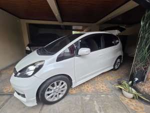 Jual bekas Honda Jazz 2013 Bensin,lokasi di Tangerang Kab.