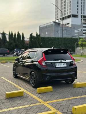 Jual bekas Honda Jazz 2015 Bensin,lokasi di  ,Tangerang Kota