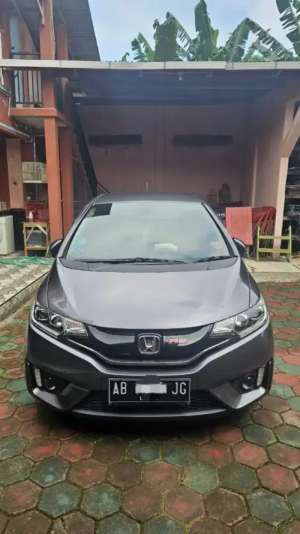 Jual bekas Honda Jazz RS AT 2016 Plat AB Harga 195jt Nego,lokasi di Klaten Kab.