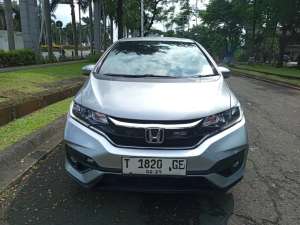 Jual bekas HONDA JAZZ RS AT 2018 SILVER,lokasi di Bekasi Kota