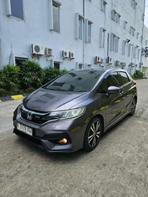 Jual bekas HONDA JAZZ RS AT 2019,lokasi di Pekanbaru Kota
