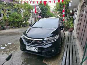 Jual bekas Honda Jazz RS CVT Matic AT Tahun 2018 Hitam , 2017,lokasi di Jakarta Timur