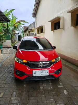 Jual bekas Honda jazz RS Facelift 2018 Autimatic,lokasi di Magelang Kota