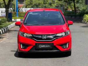 Jual bekas HONDA JAZZ RS GK 5 2016 MATIC ISTIMEWA16,lokasi di Surakarta Kota