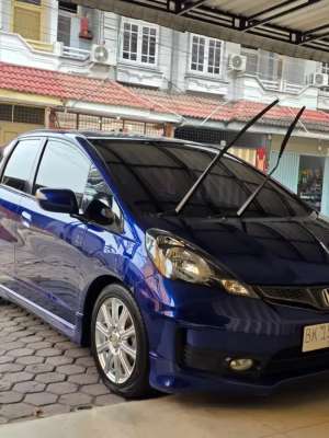 Jual bekas HONDA JAZZ RS MANUAL 2013,lokasi di Medan Kota
