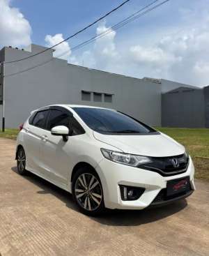 Jual bekas Honda Jazz RS matic 2015 bekas murah,lokasi di Jakarta Barat