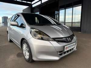 Jual bekas Honda Jazz S 2014 AT 2013 Automatic TDP Minim Silver GK5 RS 2015,lokasi di Jakarta Utara