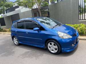 Jual bekas Honda Jazz Vtech matic 20052006 mulus 2007 Bt 2008, 2009 2004,lokasi di Jakarta Selatan