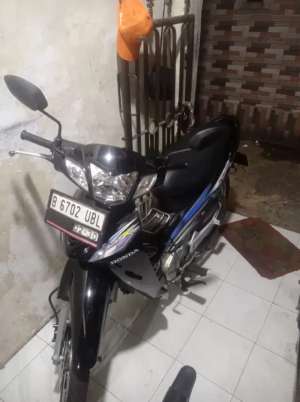 Jual bekas Honda kharisma 125 tahun 2005,lokasi di Jakarta Utara