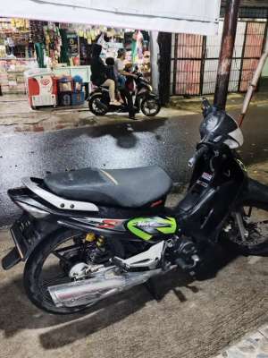 Jual bekas honda kharismamurahhhh,lokasi di Depok Kota