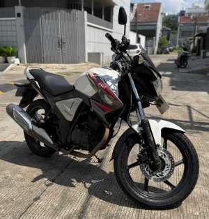 Jual bekas HONDA MEGA PRO 2015 FI PAJAK HIDUP HARGA CASH NETT,lokasi di Jakarta Barat