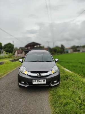 Jual bekas Honda Mobilio 1.5 E CVT 2015 Grey, plat AB tangan pertama,lokasi di Bantul Kab.