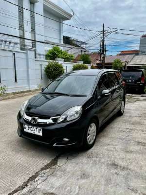 Jual bekas Honda Mobilio 2014 Bensin,lokasi di Jakarta Timur