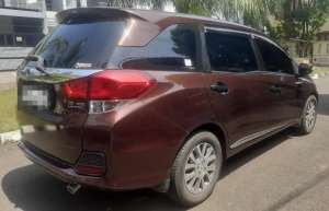 Jual bekas Honda Mobilio 2014 Type E Prestige Matic,lokasi di Tangerang Selatan Kota