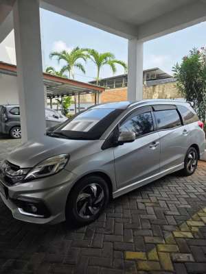 Jual bekas Honda Mobilio 2015 Bensin,lokasi di Karawang Kab.