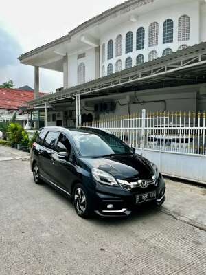 Jual bekas Honda Mobilio 2015 Bensin,lokasi di Jakarta Timur