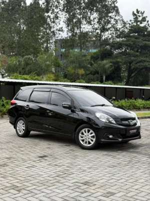 Jual bekas Honda mobilio e cvt 2014 hitam km 88rb,lokasi di Jakarta Barat