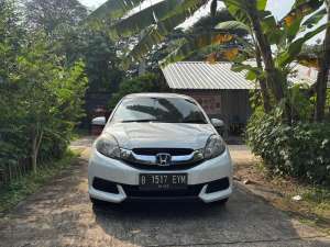Jual bekas Honda Mobilio E cvt 2016 Matic At Ganjil,lokasi di Bekasi Kota