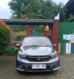 Jual bekas Honda New Brio RS 2020 MT,lokasi di Karawang Kab.