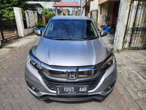Jual bekas HONDA NEW HRV 1.5 E MATIC 2021 SURABAYA,lokasi di Surabaya Kota