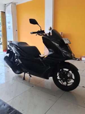 Jual bekas Honda new PCX CBS ISS 160cc 2023,lokasi di Tangerang Selatan Kota