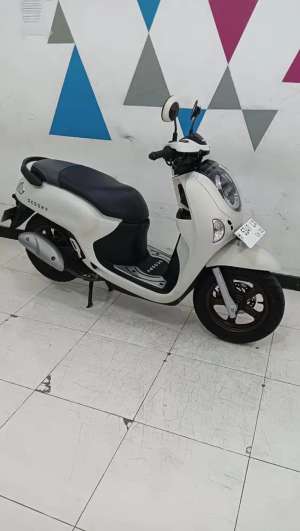 Jual bekas Honda New Scoopy Prestige Keyles 2025 Albino,lokasi di Semarang Kota