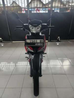 Jual bekas Honda new supra x 125 2018 FI CW dobel cakram km23rb mulus petemon sby,lokasi di Surabaya Kota