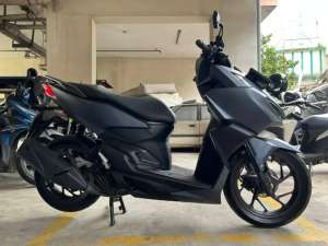 Jual bekas Honda new Vario 160cc 2025 KM 2000,lokasi di Tangerang Kota
