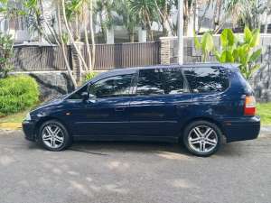 Jual bekas Honda Odyssey mulus full original terawat siap luar kota,lokasi di Tangerang Selatan Kota