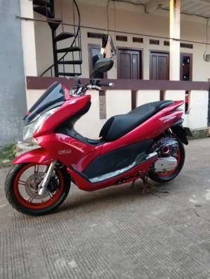 Jual bekas Honda PCX 150 CBU Thailand,lokasi di Bekasi Kota