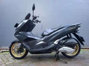 Jual bekas Honda PCX 150 Depok Hitam Dof,lokasi di Depok Kota