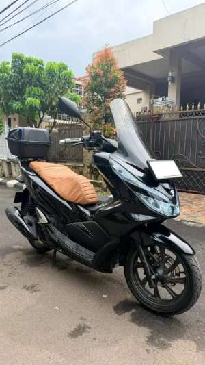 Jual bekas Honda PCX 150cc 2018BONUS,lokasi di  ,Bekasi Kota