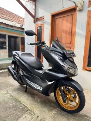 Jual bekas Honda PCX 160 2022 CBS Mulus Terawat,lokasi di Bandung Kota