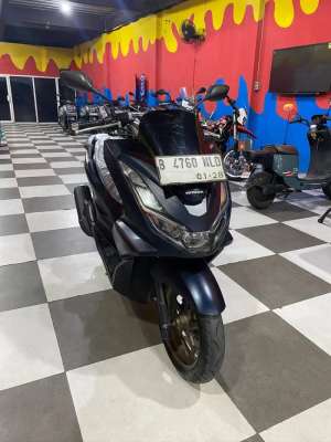 Jual bekas Honda PCX 160 ABS Tahun 2022 DP 700,lokasi di Tangerang Kab.