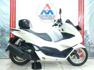 Jual bekas HONDA PCX 160 ABS TH 2022 FULL ORISINIL 99 KAYA BARU LOW KM 8K,lokasi di Jakarta Selatan
