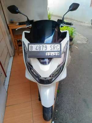 Jual bekas Honda PCX 160 CBS 2022 Tangan 1 dr baru,lokasi di Depok Kota