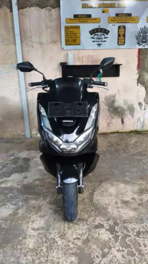 Jual bekas Honda PCX 160 CBS tahun 2024 bln 12,lokasi di Bekasi Kota