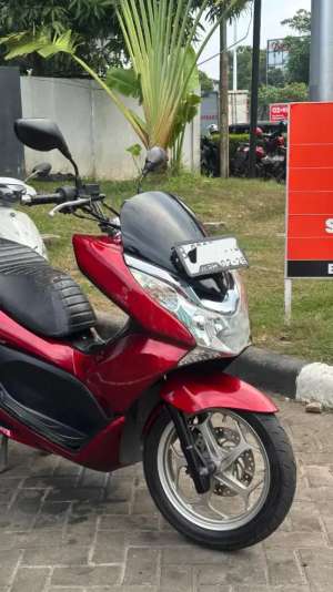 Jual bekas HONDA PCX 2013 CBU THAILAND,lokasi di Tangerang Kota