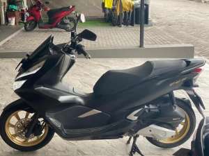 Jual bekas Honda PCX 2020 Hitam,lokasi di Surabaya Kota